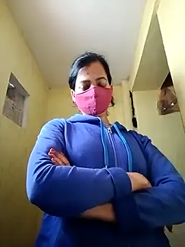 Snapshot of Pooja_cut chatting on 12-04-25, 02:10 Pooja cut online show from 12-04-25, 02:10