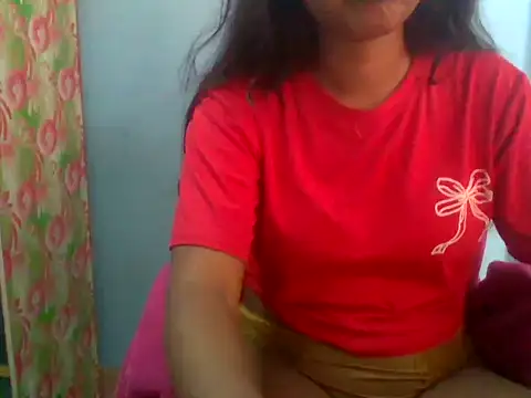 Snapshot of Barbie_183 chatting on 07-26-26, 05:37 Barbie 183 online show from 07-26-26, 05:37