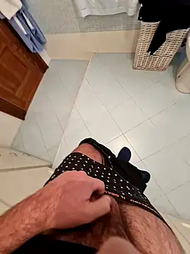 Snapshot of ziotony98 chatting on 01-18-25, 11:11 ziotony98 online show from 01-18-25, 11:11