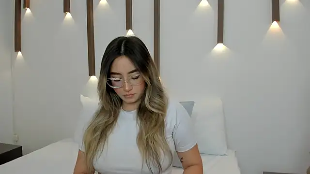 antonella cutie  online show from 01-25-25, 12:05