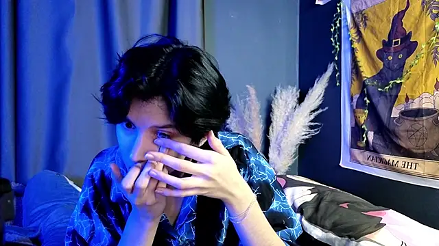 Hyeon Jin online show from 02-10-25, 08:31