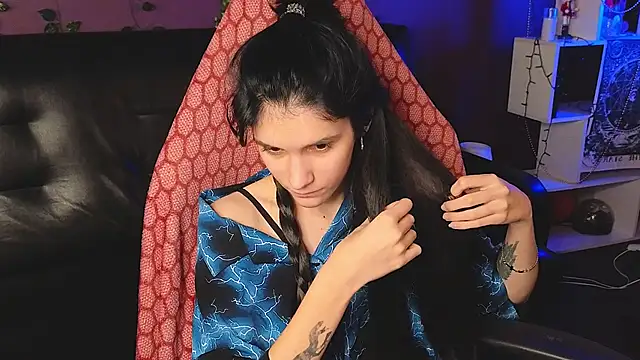 Hyeon Jin online show from 02-13-25, 04:43