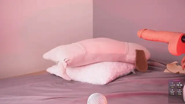 Snapshot of larastanford1 chatting on 02-11-26, 02:27 larastanford1 online show from 02-11-26, 02:27