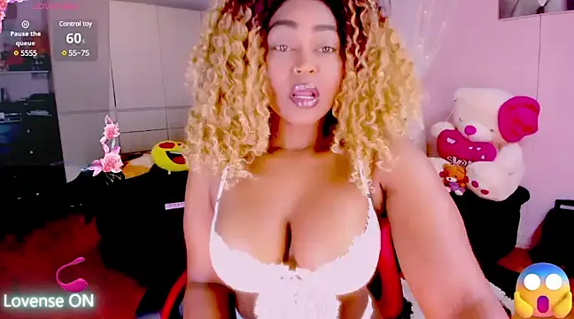 Aliana Ross online show from 03-11-25, 08:09