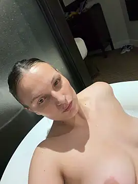 justpeachybaby online show from 11-04-25, 04:33