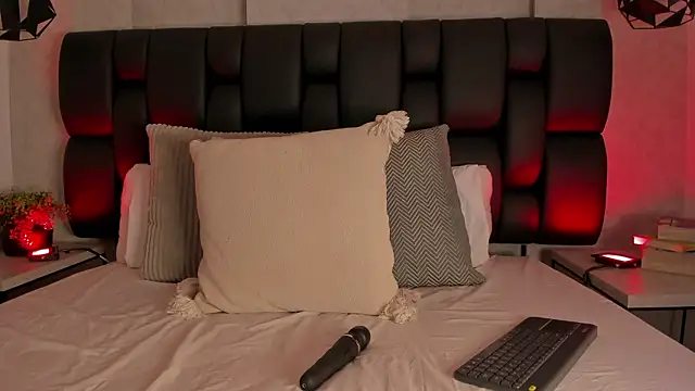 Blue Angell online show from 02-12-26, 01:55