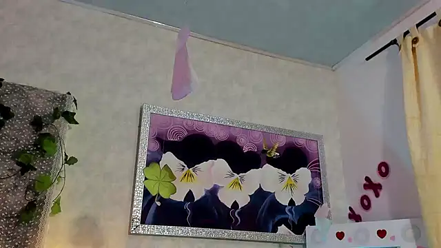 Snapshot of VeronicaOlson_ chatting on 03-16-25, 07:48 VeronicaOlson  online show from 03-16-25, 07:48