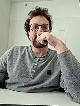 littlehairyman online show from 03-06-25, 08:41