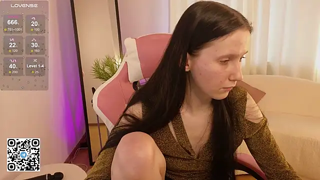 Snapshot of mon_lola chatting on 01-30-25, 12:37 mon lola online show from 01-30-25, 12:37