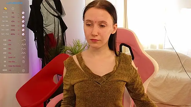 Snapshot of mon_lola chatting on 02-22-25, 07:01 mon lola online show from 02-22-25, 07:01