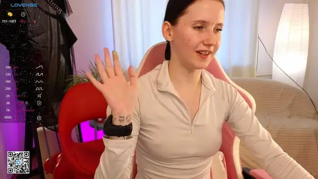 Snapshot of mon_lola chatting on 02-22-25, 10:51 mon lola online show from 02-22-25, 10:51