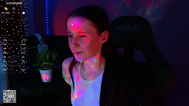 Snapshot of mon_lola chatting on 02-28-25, 07:25 mon lola online show from 02-28-25, 07:25