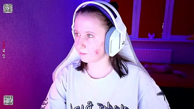 mon lola online show from 02-04-26, 02:56