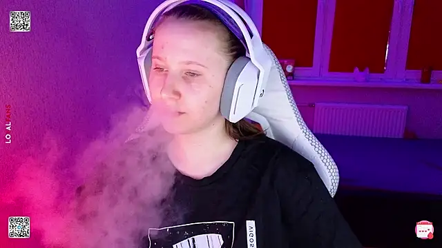 mon lola online show from 03-22-26, 04:54