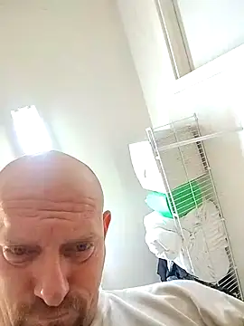 jayjay198080 online show from 02-14-25, 06:34