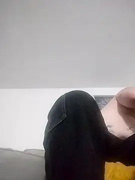 jayjay198080 online show from 03-20-25, 06:41