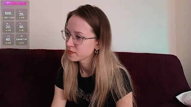 Snapshot of MaryBliss chatting on 09-27-25, 01:32 MaryBliss online show from 09-27-25, 01:32