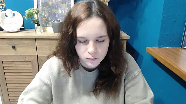 mini girly online show from 12-19-25, 12:56