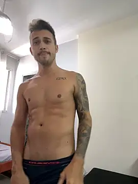 Snapshot of carvalhofelipe chatting on 02-16-25, 02:43 carvalhofelipe online show from 02-16-25, 02:43