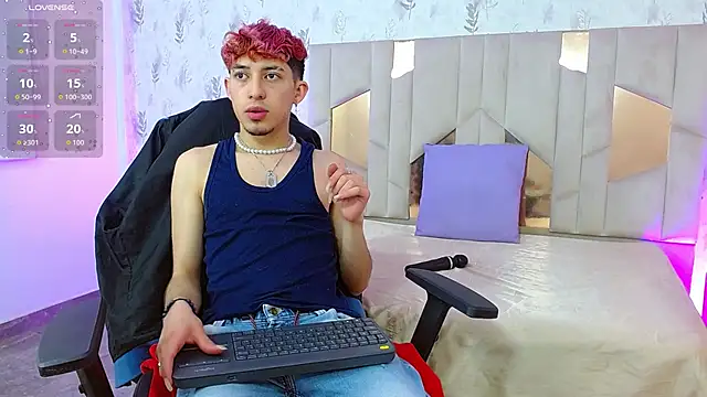 Axel tay online show from 09-22-25, 03:19