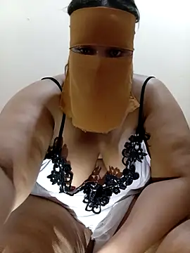 Snapshot of Samara-Bella chatting on 01-25-25, 10:07 Samara-Bella online show from 01-25-25, 10:07