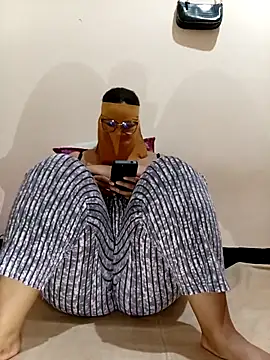 Snapshot of Samara-Bella chatting on 01-31-25, 09:16 Samara-Bella online show from 01-31-25, 09:16