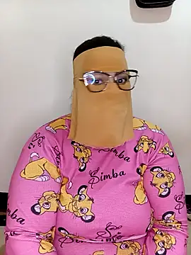 Snapshot of Samara-Bella chatting on 02-06-25, 11:21 Samara-Bella online show from 02-06-25, 11:21