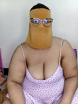 Snapshot of Samara-Bella chatting on 02-24-25, 07:55 Samara-Bella online show from 02-24-25, 07:55