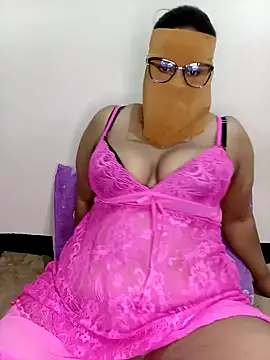 Snapshot of Samara-Bella chatting on 02-25-25, 08:14 Samara-Bella online show from 02-25-25, 08:14