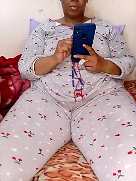 Snapshot of Samara-Bella chatting on 03-15-25, 10:46 Samara-Bella online show from 03-15-25, 10:46