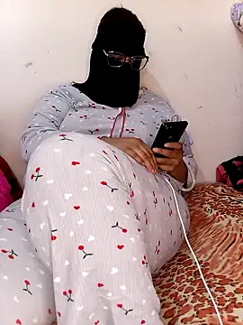 Snapshot of Samara-Bella chatting on 03-16-25, 11:27 Samara-Bella online show from 03-16-25, 11:27