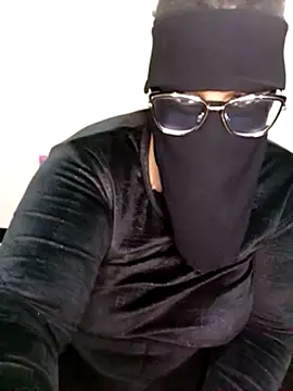 Snapshot of Samara-Bella chatting on 03-18-25, 01:00 Samara-Bella online show from 03-18-25, 01:00