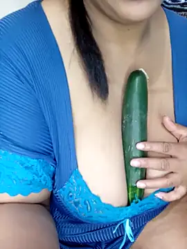 Snapshot of Samara-Bella chatting on 09-14-25, 07:18 Samara-Bella online show from 09-14-25, 07:18