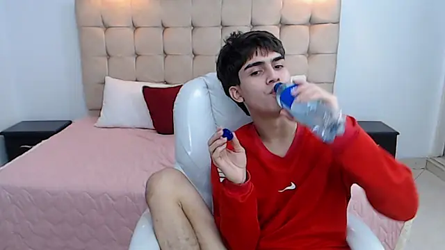 Tommy18   online show from 01-15-25, 12:15