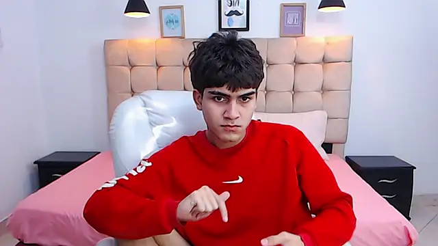 Tommy18   online show from 01-22-25, 06:42