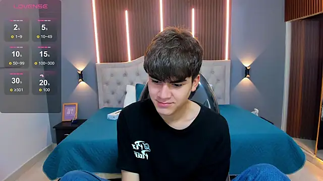 Tommy18   online show from 09-23-25, 03:31