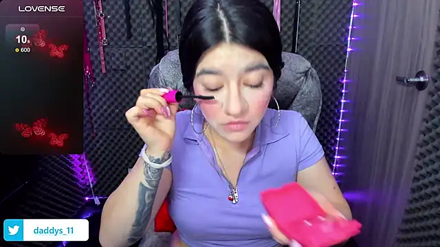 lilihot  online show from 01-22-25, 08:28