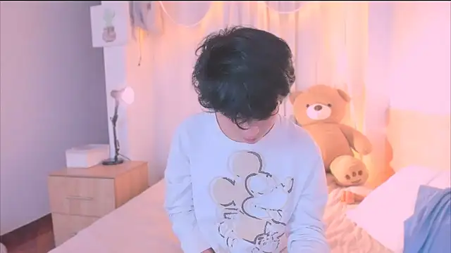 AllanYong18 online show from 12-14-25, 10:53