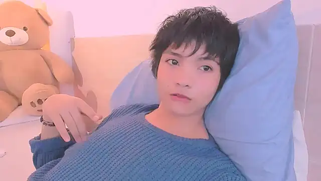 AllanYong18 online show from 01-09-26, 01:03