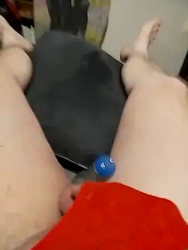 Snapshot of ludov17 chatting on 03-09-25, 09:36 ludov17 online show from 03-09-25, 09:36