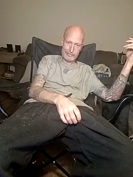 Snapshot of filthymind619 chatting on 11-18-25, 02:10 filthymind619 online show from 11-18-25, 02:10