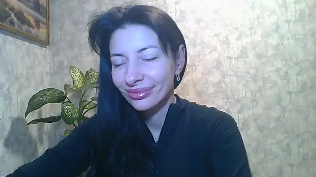 LissaBlossom online show from 10-18-25, 04:15