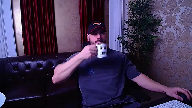 Snapshot of AdamJamesonn chatting on 01-06-26, 07:01 AdamJamesonn online show from 01-06-26, 07:01