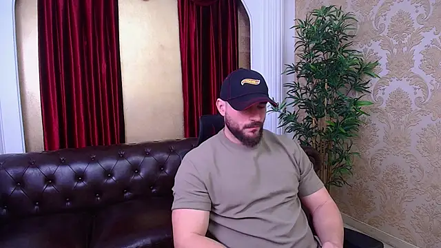 Snapshot of AdamJamesonn chatting on 01-07-26, 05:54 AdamJamesonn online show from 01-07-26, 05:54