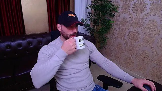 Snapshot of AdamJamesonn chatting on 02-11-26, 05:56 AdamJamesonn online show from 02-11-26, 05:56