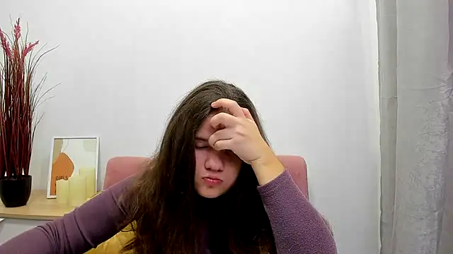 AdeleCruz online show from 01-13-25, 01:06