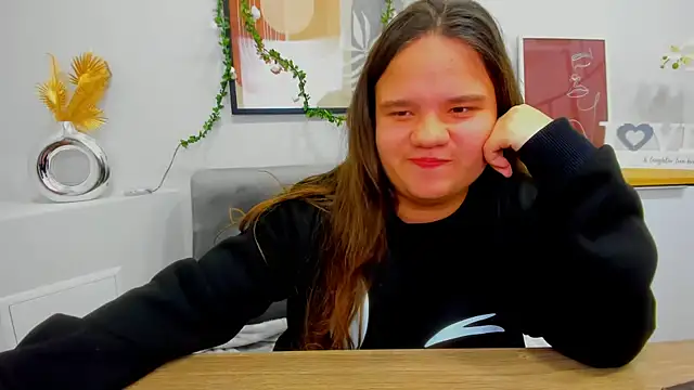 AdeleCruz online show from 02-22-25, 04:30