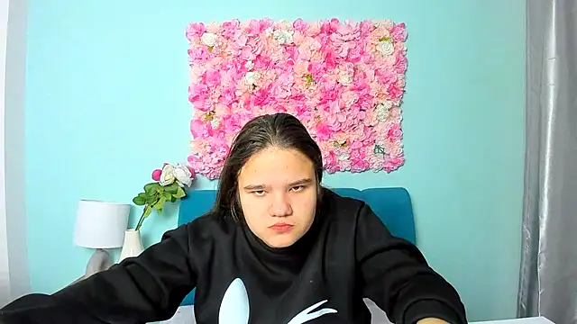 AdeleCruz online show from 02-24-25, 12:59