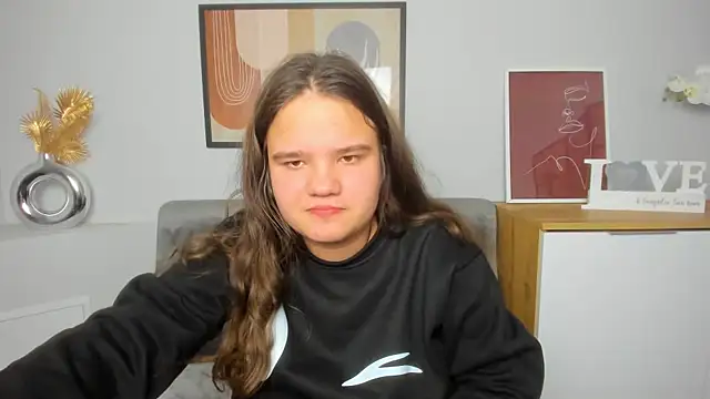 AdeleCruz online show from 02-26-25, 04:35