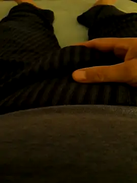 Snapshot of Schwach041967 chatting on 10-19-25, 06:25 Schwach041967 online show from 10-19-25, 06:25